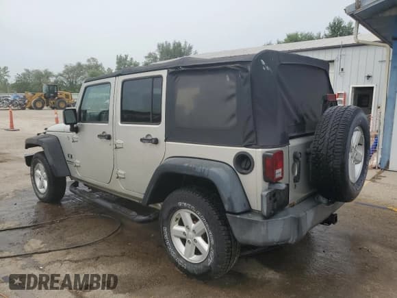 ✅ 2007 Jeep Wrangler X • VIN: 1J4GA39137L140393 • Lot: 68138715. Wystawiony na Copart z przebiegiem 187 621 mil. Bezpłatny archiwum sprzedaży aukcyjnych z USA i szczegółowy raport historii pojazdu na DreamBid. Zdjęcie 2.