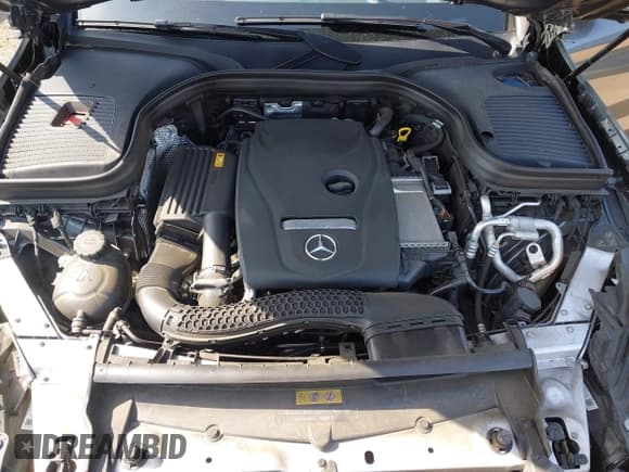 ✅ 2019 Mercedes-Benz GLC 300 • VIN: WDC0G4JB7KF600401 • Lot: 42246737. Listed on IAAI with 22,742 mi. Free auction sales archive from the USA and detailed vehicle history report at DreamBid. Image 10.