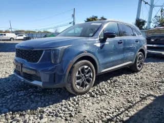 ✅ 2025 Kia Sorento S • VIN: 5XYRLDJC1SG317037 • Lot: 82526955. Listed on Copart with 25,162 mi. Free auction sales archive from the USA and detailed vehicle history report at DreamBid. Image 1.