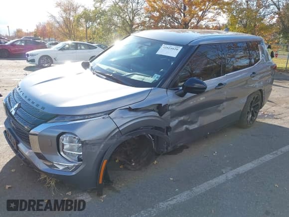 ✅ 2023 Mitsubishi Outlander SE • VIN: JA4J4UA85PZ016361 • Lot: 43524020. Wystawiony na IAAI z przebiegiem 35 195 mil. Bezpłatny archiwum sprzedaży aukcyjnych z USA i szczegółowy raport historii pojazdu na DreamBid. Zdjęcie 2.