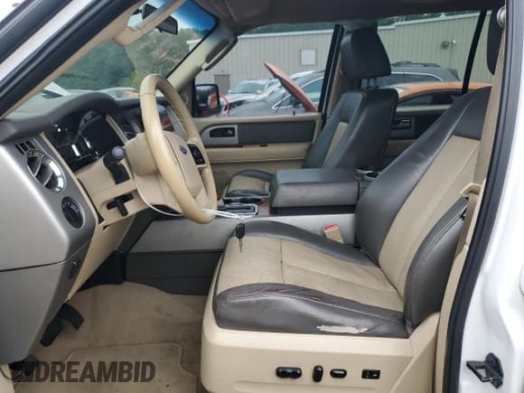 ✅ 2007 Ford Expedition Eddie Bauer • VIN: 1FMFU18547LA37304 • Lot: 68783385. Wystawiony na Copart z przebiegiem 133 421 mil. Bezpłatny archiwum sprzedaży aukcyjnych z USA i szczegółowy raport historii pojazdu na DreamBid. Zdjęcie 7.