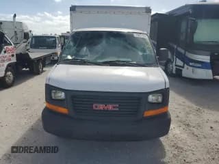 ✅ 2012 GMC Savana Commercial Work Van • VIN: 1GDY72CA1C1907655 • Lot: 79677224. Wystawiony na Copart z przebiegiem Nie podano. Bezpłatny archiwum sprzedaży aukcyjnych z USA i szczegółowy raport historii pojazdu na DreamBid. Zdjęcie 5.