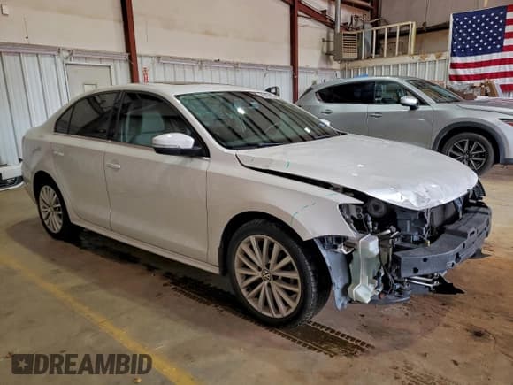 ✅ 2011 Volkswagen Jetta SEL • VIN: 3VWLX7AJ5BM347992 • Lot: 95427925. Listed on Copart with 135,849 mi. Free auction sales archive from the USA and detailed vehicle history report at DreamBid. Image 4.