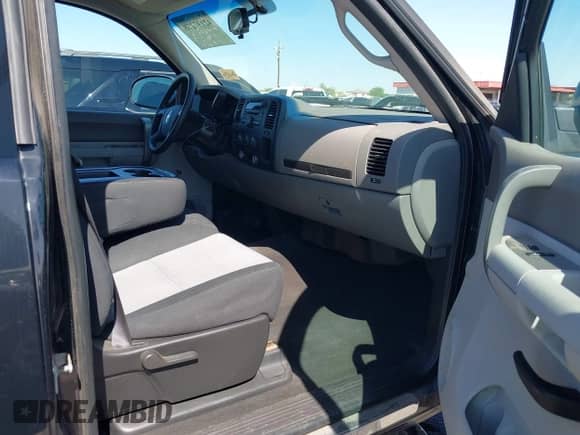 2008 Chevrolet Silverado 1500 Work Truck with VIN 1GCEC14X18Z229143, listed as a IAAI auction lot 42137278 with 115,708 mi miles and . Bid and sale history available at DreamBid. Image 5.