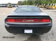 ✅ 2013 Dodge Challenger SXT Plus • VIN: 2C3CDYAG3DH511591 • Lot: 81991224. Wystawiony na Copart z przebiegiem 97 610 mil. Bezpłatny archiwum sprzedaży aukcyjnych z USA i szczegółowy raport historii pojazdu na DreamBid. Zdjęcie 6.