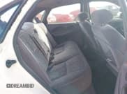 ✅ 1996 Ford Taurus GL • VIN: 1FALP52U3TG166939 • Lot: 43633645. Wystawiony na IAAI z przebiegiem 159 788 mil. Bezpłatny archiwum sprzedaży aukcyjnych z USA i szczegółowy raport historii pojazdu na DreamBid. Zdjęcie 8.