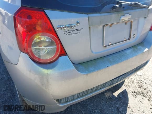 ✅ 2009 Chevrolet Aveo 1LT • VIN: KL1TD66E39B670755 • Lot: 41617362. Wystawiony na IAAI z przebiegiem 179 075 mil. Bezpłatny archiwum sprzedaży aukcyjnych z USA i szczegółowy raport historii pojazdu na DreamBid. Zdjęcie 15.