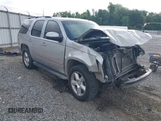✅ 2007 Chevrolet Tahoe LS • VIN: 1GNFC13J77R185284 • Лот: 42275686. Опубликован ранее на IAAI с пробегом 294 224 миль. Бесплатный доступ к архиву аукционных продаж из США и подробный отчёт об истории автомобиля на DreamBid. Изображение 1.