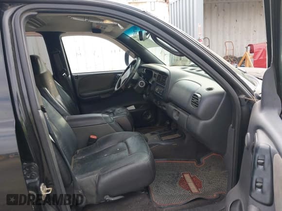 ✅ 1999 Dodge Durango • VIN: 1B4HS28Z2XF671119 • Lot: 43673334. Wystawiony na IAAI z przebiegiem 157 418 mil. Bezpłatny archiwum sprzedaży aukcyjnych z USA i szczegółowy raport historii pojazdu na DreamBid. Zdjęcie 5.