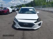 ✅ 2020 Hyundai Ioniq Limited • VIN: KMHC05LCXLU217578 • Lot: 41999454. Wystawiony na IAAI z przebiegiem 104 694 mil. Bezpłatny archiwum sprzedaży aukcyjnych z USA i szczegółowy raport historii pojazdu na DreamBid. Zdjęcie 12.