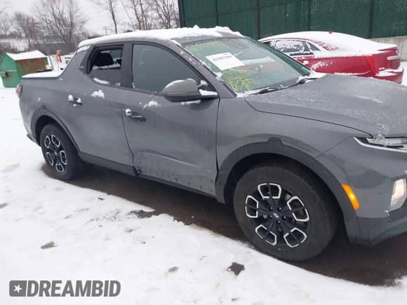 ✅ 2022 Hyundai Santa Cruz SEL • VIN: 5NTJBDAE8NH014899 • Лот: 41505389. Размещён на IAAI с пробегом 45 626 миль миль. Получите бесплатный доступ к архиву аукционных продаж из США и посмотрите подробный отчёт об истории автомобиля на DreamBid. Изображение 6.