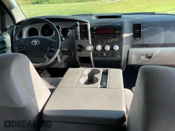 ✅ 2012 Toyota Tundra • VIN: 5TFEM5F12CX043550 • Лот: 83765415. Опубликован ранее на Copart с пробегом 242 142 миль. Бесплатный доступ к архиву аукционных продаж из США и подробный отчёт об истории автомобиля на DreamBid. Изображение 9.
