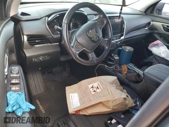 ✅ 2020 Chevrolet Traverse LT Cloth • VIN: 1GNERGKW8LJ247780 • Lot: 70039114. Wystawiony na Copart z przebiegiem Nie podano. Bezpłatny archiwum sprzedaży aukcyjnych z USA i szczegółowy raport historii pojazdu na DreamBid. Zdjęcie 8.