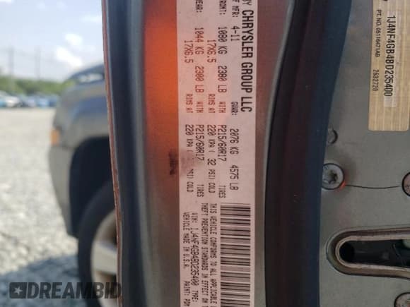 ✅ 2011 Jeep Patriot Latitude X • VIN: 1J4NF4GB4BD235400 • Lot: 57146245. Listed on Copart with 212,829 mi. Free auction sales archive from the USA and detailed vehicle history report at DreamBid. Image 13.