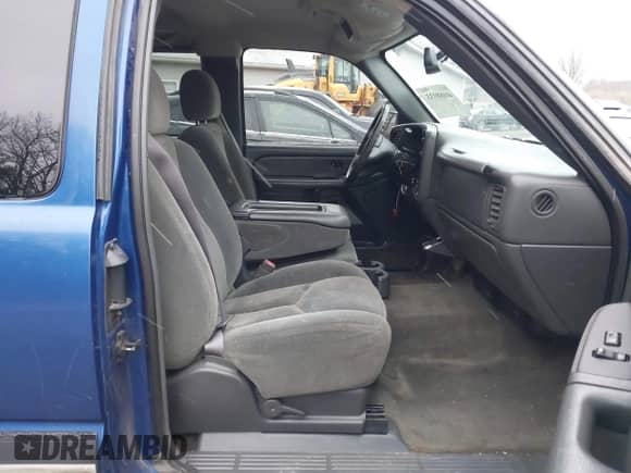 2004 Chevrolet Silverado 1500 с VIN 1GCEK19T84E183837, выставлен на аукционе IAAI как лот 41688933 с пробегом 268 647 миль миль и . История ставок и продаж доступна на DreamBid. Изображение 5.