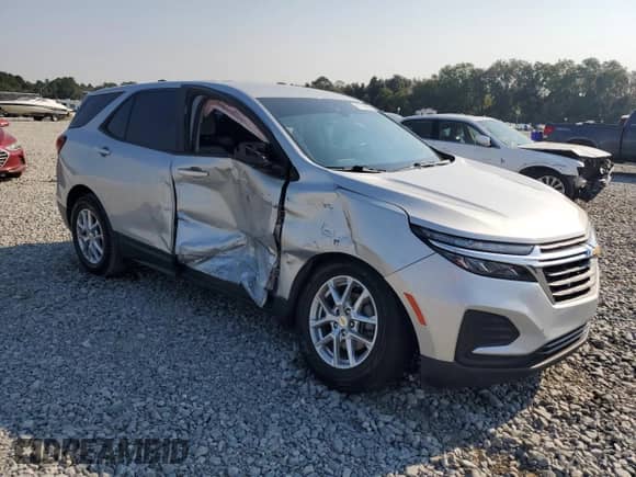 2022 Chevrolet Equinox LS with VIN 2GNAXHEV3N6101736, listed as a Copart auction lot 81122685 with 48,190 mi miles and Salvage title. Bid and sale history available at DreamBid. Image 4.