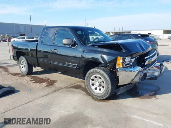 ✅ 2012 Chevrolet Silverado 1500 LS • VIN: 1GCRCREA7CZ302048 • Lot: 43437230. Wystawiony na IAAI z przebiegiem 206 561 mil. Bezpłatny archiwum sprzedaży aukcyjnych z USA i szczegółowy raport historii pojazdu na DreamBid. Zdjęcie 1.