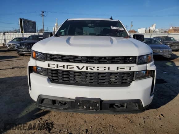 2021 Chevrolet Silverado 1500 Custom z VIN 1GCRYBEH1MZ150761, wystawiony jako Copart lot #42753205 z przebiegiem 46 535 mil mil oraz Szkoda całkowita • Salvage title. Historia ofert i sprzedaży dostępna na DreamBid. Obrazek 5.