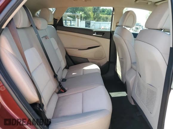 ✅ 2018 Hyundai Tucson SEL • VIN: KM8J33A42JU626783 • Лот: 68682825. Опубликован ранее на Copart с пробегом 61 366 миль. Бесплатный доступ к архиву аукционных продаж из США и подробный отчёт об истории автомобиля на DreamBid. Изображение 11.