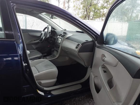 ✅ 2013 Toyota Corolla LE • VIN: 2T1BU4EE8DC071998 • Lot: 43313442. Listed on IAAI with 104,243 mi. Free auction sales archive from the USA and detailed vehicle history report at DreamBid. Image 5.