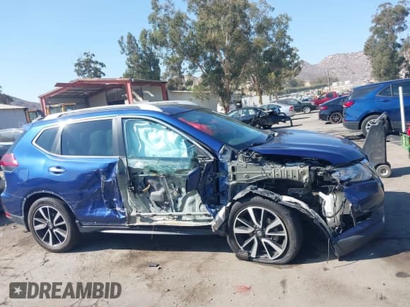 ✅ 2019 Nissan Rogue S • VIN: 5N1AT2MT4KC745424 • Лот: 42988625. Опубликован ранее на IAAI с пробегом 63 330 миль. Бесплатный доступ к архиву аукционных продаж из США и подробный отчёт об истории автомобиля на DreamBid. Изображение 14.