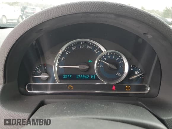 ✅ 2011 Chevrolet HHR 1LT • VIN: 3GNBABFW3BS615738 • Lot: 89405715. Listed on Copart with 173,942 mi. Free auction sales archive from the USA and detailed vehicle history report at DreamBid. Image 9.