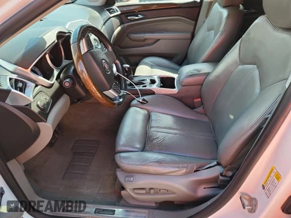 ✅ 2010 Cadillac SRX Luxury Collection • VIN: 3GYFNDEY6AS620681 • Lot: 61898545. Listed on Copart with 171,727 mi. Free auction sales archive from the USA and detailed vehicle history report at DreamBid. Image 7.