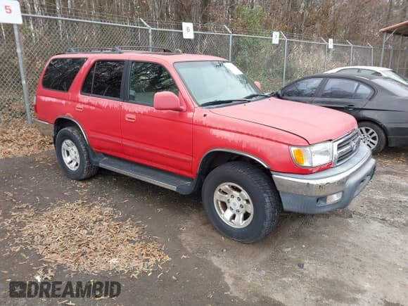✅ 2000 Toyota 4Runner SR5 • VIN: JT3HN86R7Y0278001 • Lot: 43876968. Listed on IAAI with 126,886 mi. Free auction sales archive from the USA and detailed vehicle history report at DreamBid. Image 1.