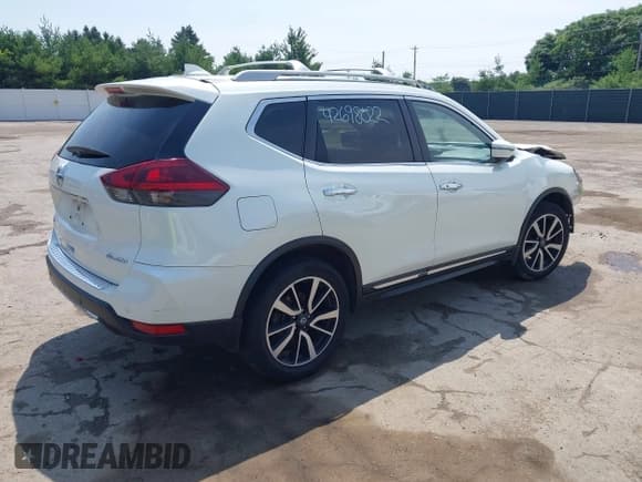 ✅ 2020 Nissan Rogue SL • VIN: 5N1AT2MV6LC728062 • Lot: 42698022. Listed on IAAI with 90,168 mi. Free auction sales archive from the USA and detailed vehicle history report at DreamBid. Image 4.