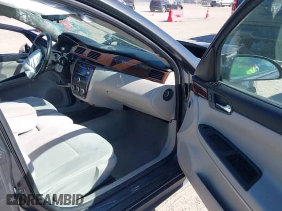 2011 Chevrolet Impala LS Retail с VIN 2G1WA5EK1B1188249, выставлен на аукционе IAAI как лот 43424051 с пробегом 57 628 миль миль и . История ставок и продаж доступна на DreamBid. Изображение 5.