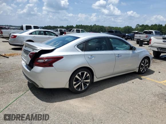 ✅ 2017 Nissan Altima SV • VIN: 1N4AL3AP1HC124769 • Lot: 66625795. Wystawiony na Copart z przebiegiem 247 567 mil. Bezpłatny archiwum sprzedaży aukcyjnych z USA i szczegółowy raport historii pojazdu na DreamBid. Zdjęcie 3.