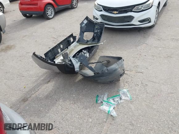 ✅ 2020 Hyundai Santa Fe SEL • VIN: 5NMS33AD7LH228875 • Lot: 42232415. Wystawiony na IAAI z przebiegiem 86 524 mil. Bezpłatny archiwum sprzedaży aukcyjnych z USA i szczegółowy raport historii pojazdu na DreamBid. Zdjęcie 12.