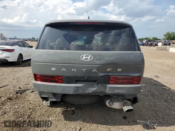 ✅ 2024 Hyundai Santa Fe SE • VIN: 5NMP14GL0RH007627 • Lot: 62236105. Wystawiony na Copart z przebiegiem 25 584 mil. Bezpłatny archiwum sprzedaży aukcyjnych z USA i szczegółowy raport historii pojazdu na DreamBid. Zdjęcie 6.