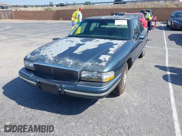 ✅ 1995 Buick Park Avenue • VIN: 1G4CW52K6SH615210 • Lot: 42428039. Wystawiony na IAAI z przebiegiem 218 377 mil. Bezpłatny archiwum sprzedaży aukcyjnych z USA i szczegółowy raport historii pojazdu na DreamBid. Zdjęcie 17.