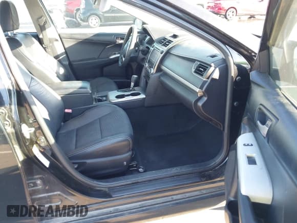 ✅ 2013 Toyota Camry SE • VIN: 4T1BF1FK2DU716432 • Lot: 43631034. Wystawiony na IAAI z przebiegiem 169 038 mil. Bezpłatny archiwum sprzedaży aukcyjnych z USA i szczegółowy raport historii pojazdu na DreamBid. Zdjęcie 5.