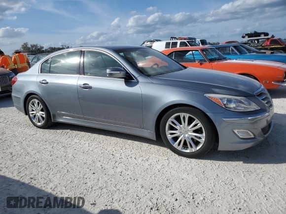2014 Hyundai Genesis 3.8L с VIN KMHGC4DD5EU260223, выставлен на аукционе Copart как лот 76933404 с пробегом 31 819 миль миль и Списание • Salvage title. История ставок и продаж доступна на DreamBid. Изображение 4.