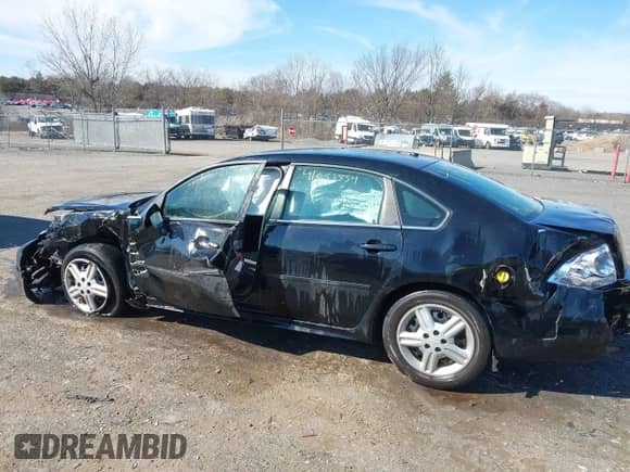 2015 Chevrolet Impala Police Police с VIN 2G1WD5E33F1157445, выставлен на аукционе IAAI как лот 41653554 с пробегом 167 260 миль миль и . История ставок и продаж доступна на DreamBid. Изображение 14.