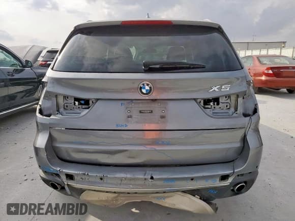 ✅ 2017 BMW X5 sDrive35i • VIN: 5UXKR2C32H0X04663 • Лот: 92718695. Опубликован ранее на Copart с пробегом 85 608 миль. Бесплатный доступ к архиву аукционных продаж из США и подробный отчёт об истории автомобиля на DreamBid. Изображение 6.