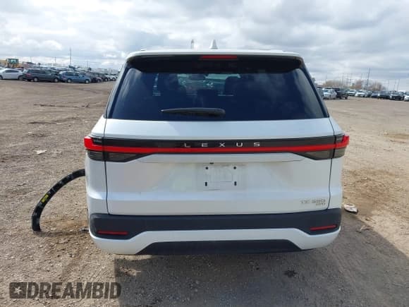 ✅ 2024 Lexus TX 350 • VIN: 5TDAAAB60RS003175 • Lot: 41984264. Listed on IAAI with 40,805 mi. Free auction sales archive from the USA and detailed vehicle history report at DreamBid. Image 16.