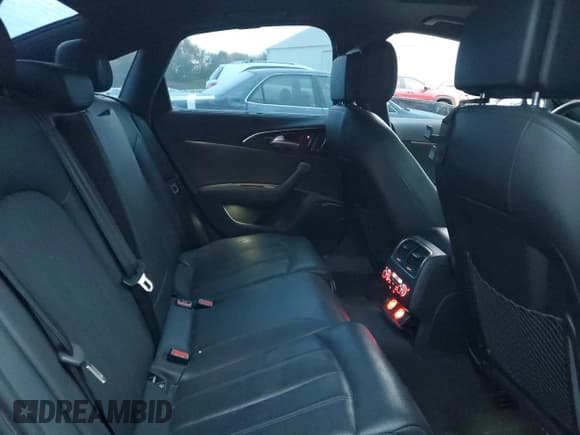 ✅ 2017 Audi A6 Prestige • VIN: WAUH2AFC6HN130736 • Лот: 85359635. Опубликован ранее на Copart с пробегом 86 350 миль. Бесплатный доступ к архиву аукционных продаж из США и подробный отчёт об истории автомобиля на DreamBid. Изображение 10.