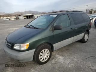 ✅ 1999 Toyota Sienna CE • VIN: 4T3ZF19C1XU146082 • Lot: 82063524. Listed on Copart with 158,294 mi. Free auction sales archive from the USA and detailed vehicle history report at DreamBid. Image 1.