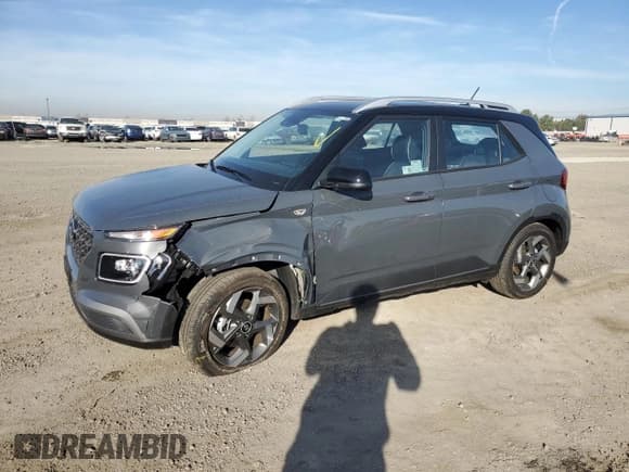 ✅ 2024 Hyundai Venue SEL • VIN: KMHRC8A38RU331853 • Lot: 43461395. Listed on Copart with 10,967 mi. Free auction sales archive from the USA and detailed vehicle history report at DreamBid. Image 1.