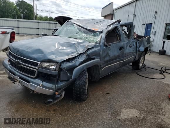 ✅ 2006 Chevrolet Silverado 1500 LT1 • VIN: 2GCEK13ZX61274934 • Лот: 59779114. Опубликован ранее на Copart с пробегом 276 211 миль. Бесплатный доступ к архиву аукционных продаж из США и подробный отчёт об истории автомобиля на DreamBid. Изображение 1.