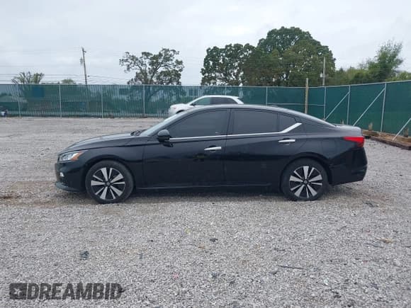 ✅ 2020 Nissan Altima SL • VIN: 1N4BL4EV8LC151768 • Lot: 43368157. Wystawiony na IAAI z przebiegiem 147 930 mil. Bezpłatny archiwum sprzedaży aukcyjnych z USA i szczegółowy raport historii pojazdu na DreamBid. Zdjęcie 14.
