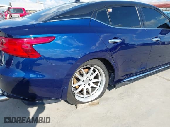 ✅ 2017 Nissan Maxima S • VIN: 1N4AA6APXHC421899 • Lot: 43420012. Listed on IAAI with 134,720 mi. Free auction sales archive from the USA and detailed vehicle history report at DreamBid. Image 17.