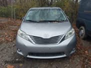 ✅ 2011 Toyota Sienna XLE • VIN: 5TDYK3DC8BS001951 • Lot: 43776325. Listed on IAAI with 173,254 mi. Free auction sales archive from the USA and detailed vehicle history report at DreamBid. Image 12.