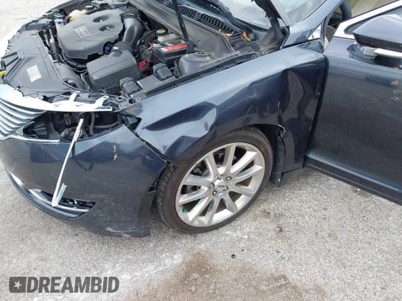 ✅ 2014 Lincoln MKZ • VIN: 3LN6L2G93ER819864 • Lot: 42948254. Wystawiony na IAAI z przebiegiem 100 910 mil. Bezpłatny archiwum sprzedaży aukcyjnych z USA i szczegółowy raport historii pojazdu na DreamBid. Zdjęcie 6.