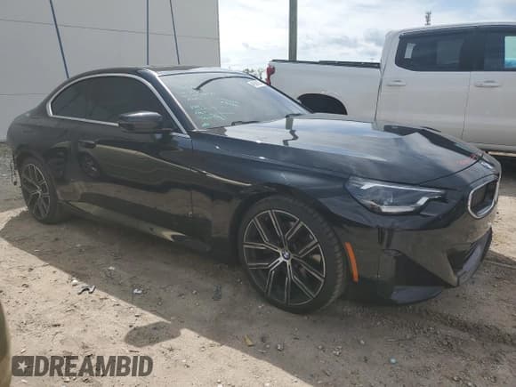 ✅ 2022 BMW 2 Series 230i • VIN: 3MW23CM06N8C37176 • Lot: 45566284. Listed on Copart with 13,201 mi. Free auction sales archive from the USA and detailed vehicle history report at DreamBid. Image 4.