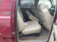 ✅ 2004 Chevrolet Suburban LT • VIN: 1GNFK16ZX4J231897 • Lot: 42406882. Listed on IAAI with 221,177 mi. Free auction sales archive from the USA and detailed vehicle history report at DreamBid. Image 8.