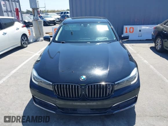 ✅ 2016 BMW 7 Series 740i • VIN: WBA7E2C59GG504595 • Lot: 42829958. Wystawiony na IAAI z przebiegiem Nie podano. Bezpłatny archiwum sprzedaży aukcyjnych z USA i szczegółowy raport historii pojazdu na DreamBid. Zdjęcie 6.
